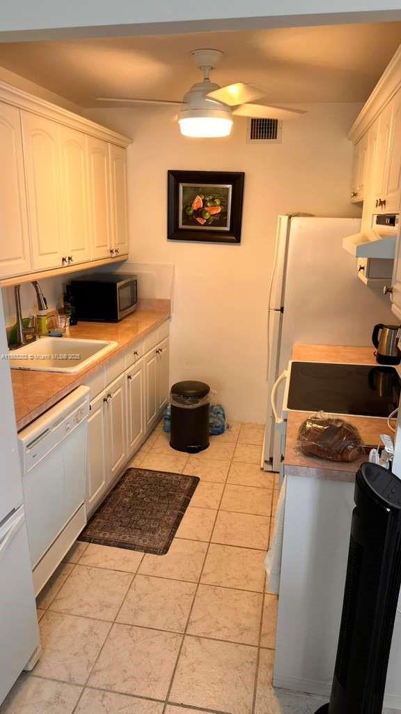 AINSLIE AT CENTURY VILLAG - Residential Lease