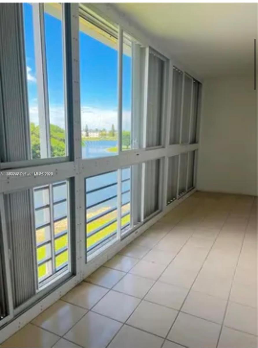 AINSLIE AT CENTURY VILLAG - Residential Lease