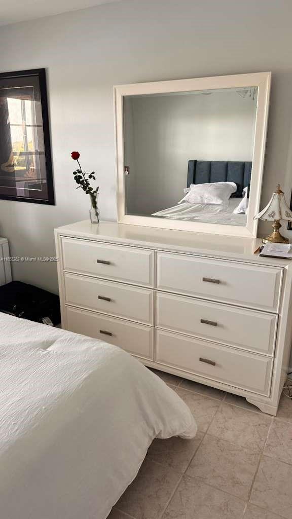 AINSLIE AT CENTURY VILLAG - Residential Lease