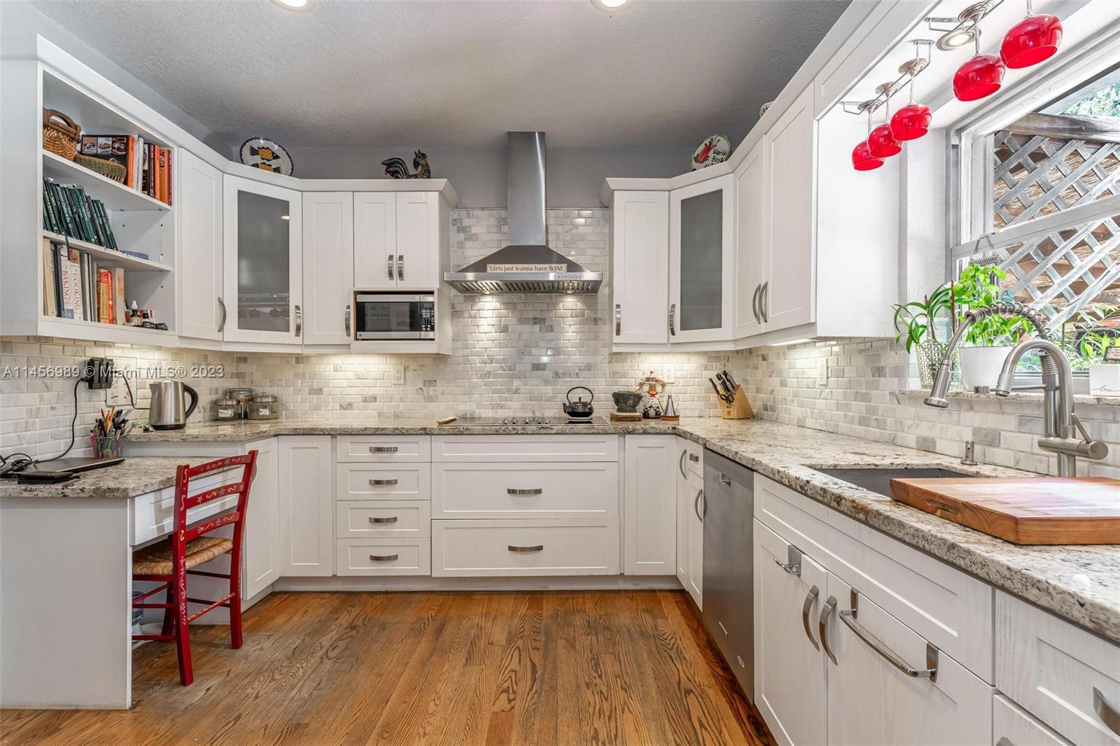 BAY RIDGE ESTS - Residential