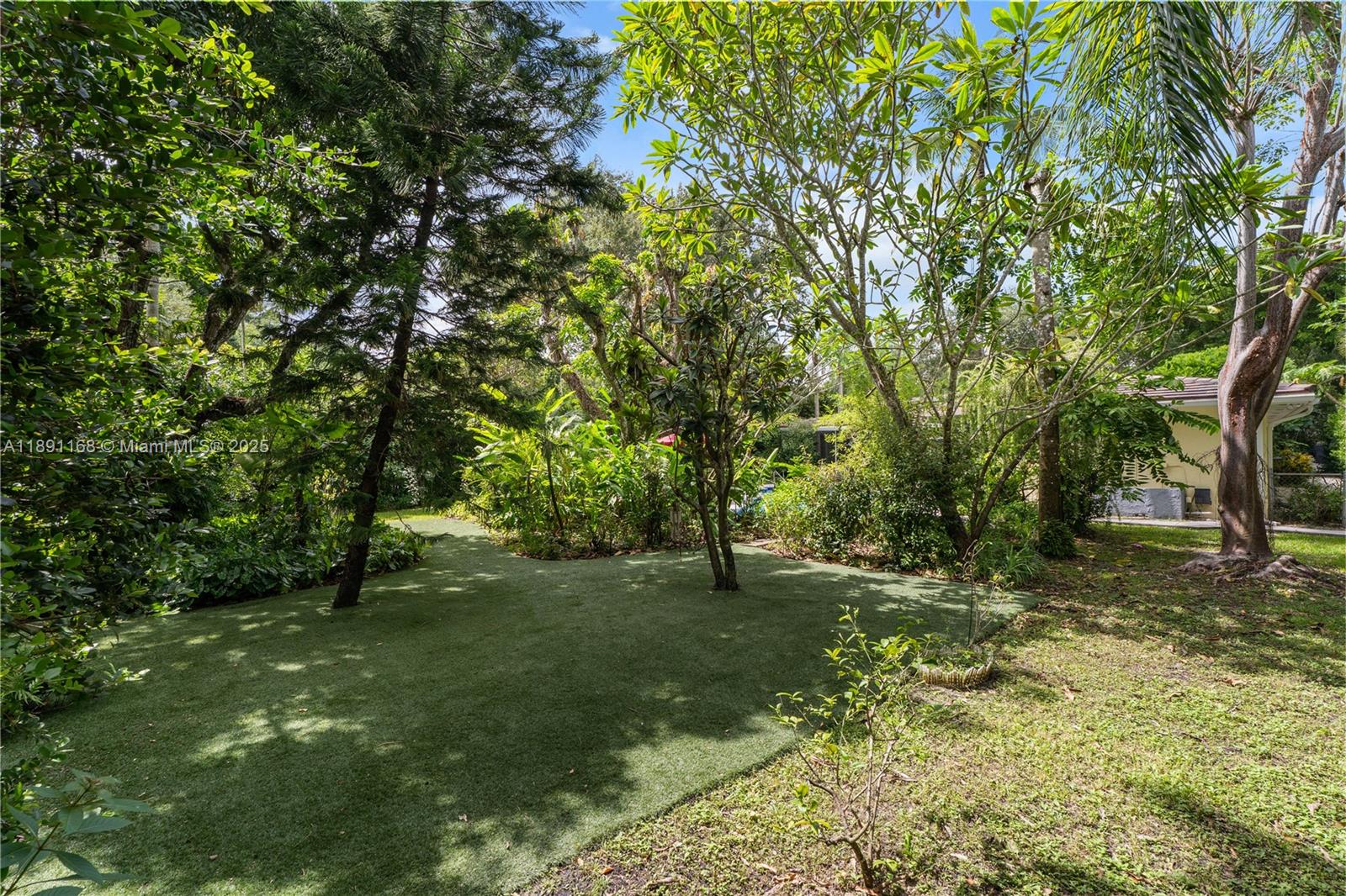 HIGH LAND ESTATES - Residential