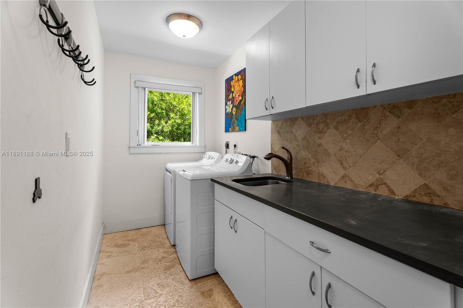 HIGH LAND ESTATES - Residential