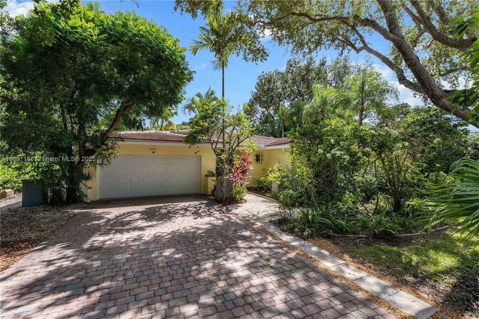 HIGH LAND ESTATES - Residential