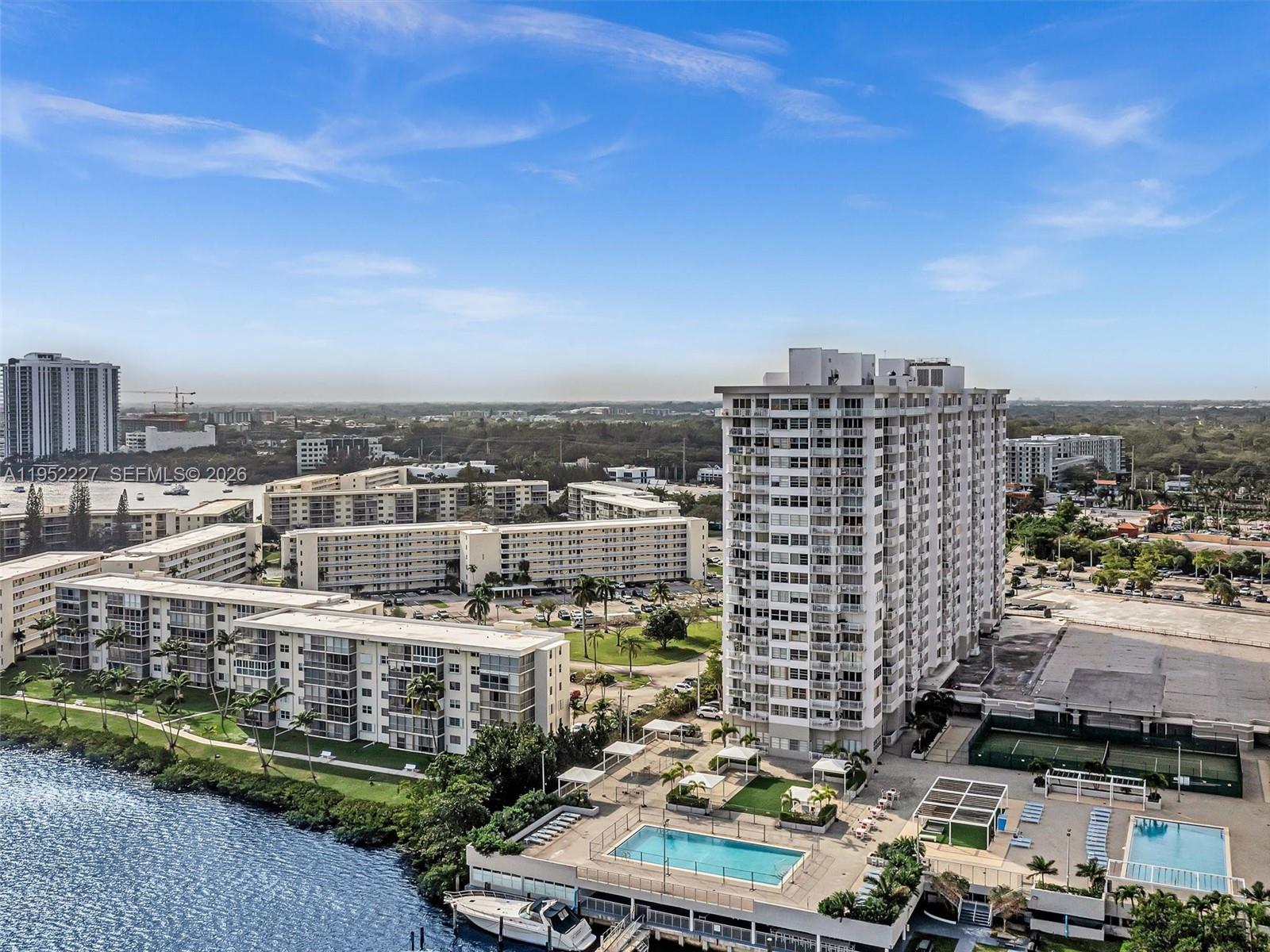 AVENTURA ELDORADO CONDO - Residential