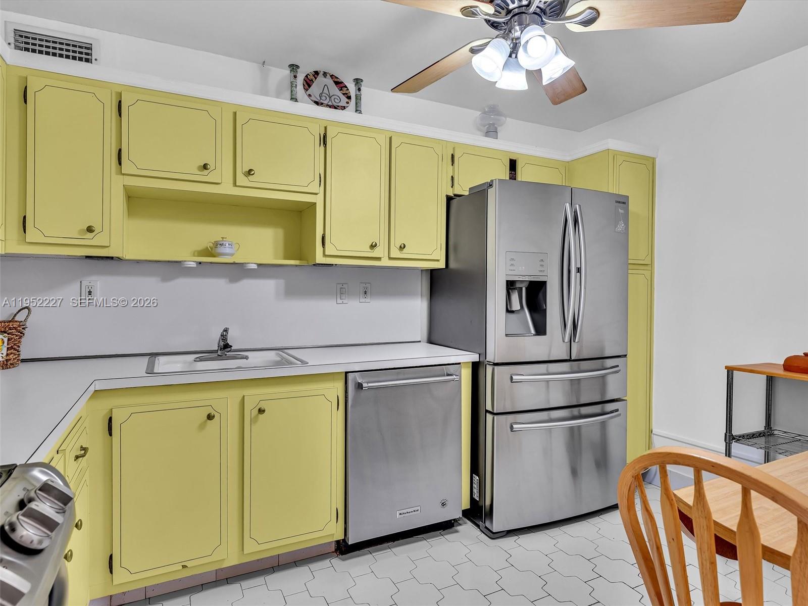 AVENTURA ELDORADO CONDO - Residential