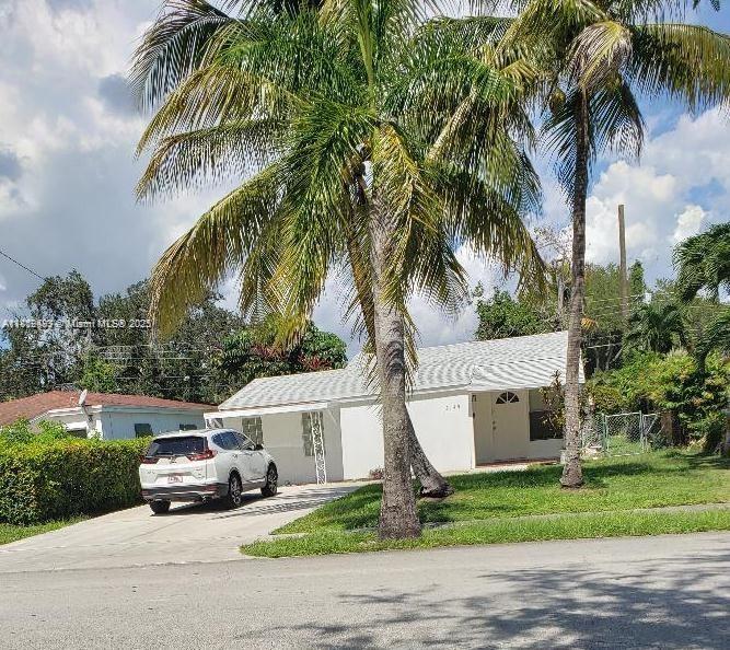 2149 Ne 179th St, House, North Miami Beach, Miami-Dade County, Florida - 4 Bedrooms  
2 Bathrooms - 