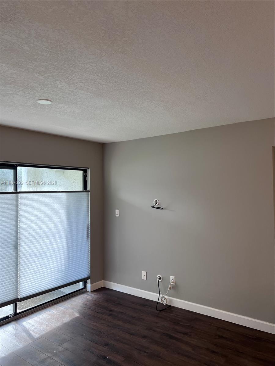 HOLLYWOOD PARC CONDOMINIU - Residential