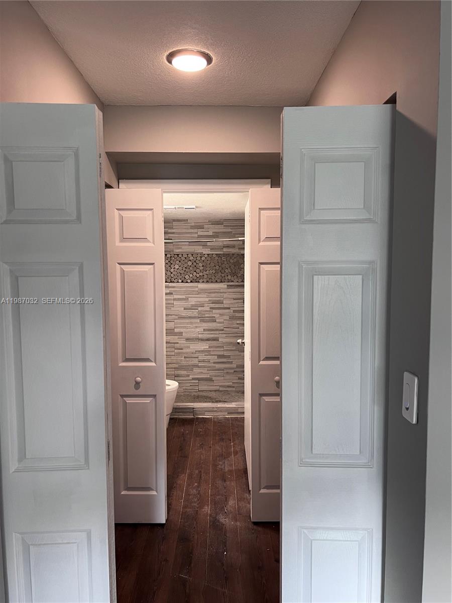 HOLLYWOOD PARC CONDOMINIU - Residential