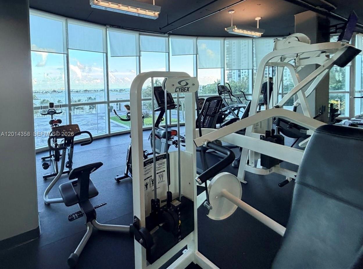 SKYLINE ON BRICKELL CONDO - Residential