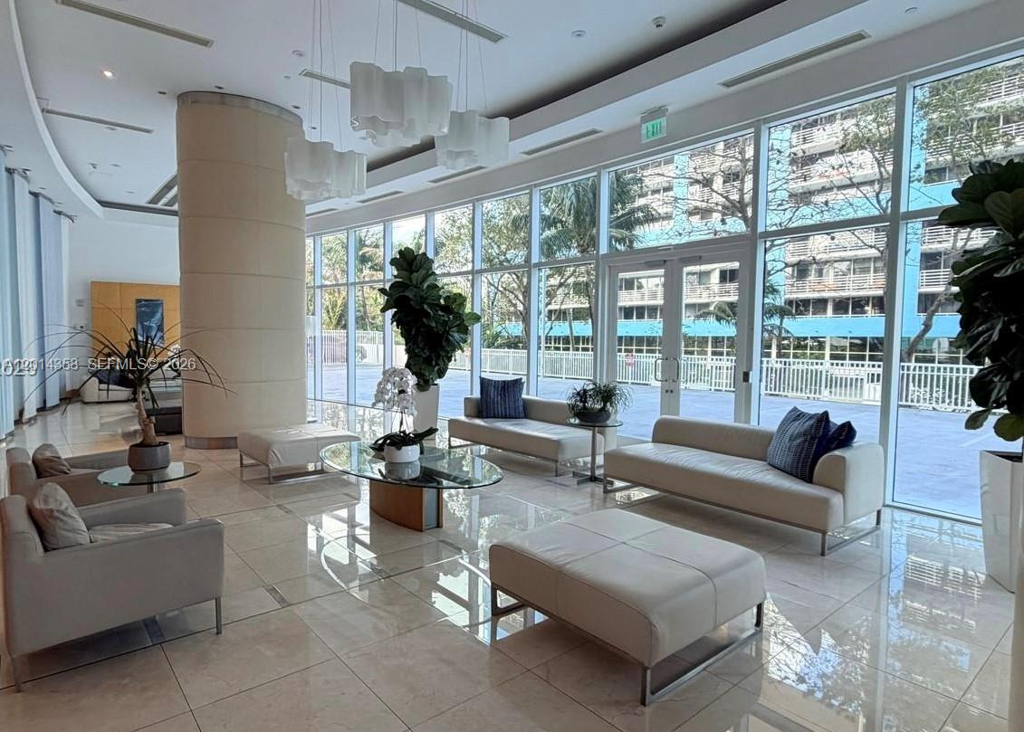 SKYLINE ON BRICKELL CONDO - Residential