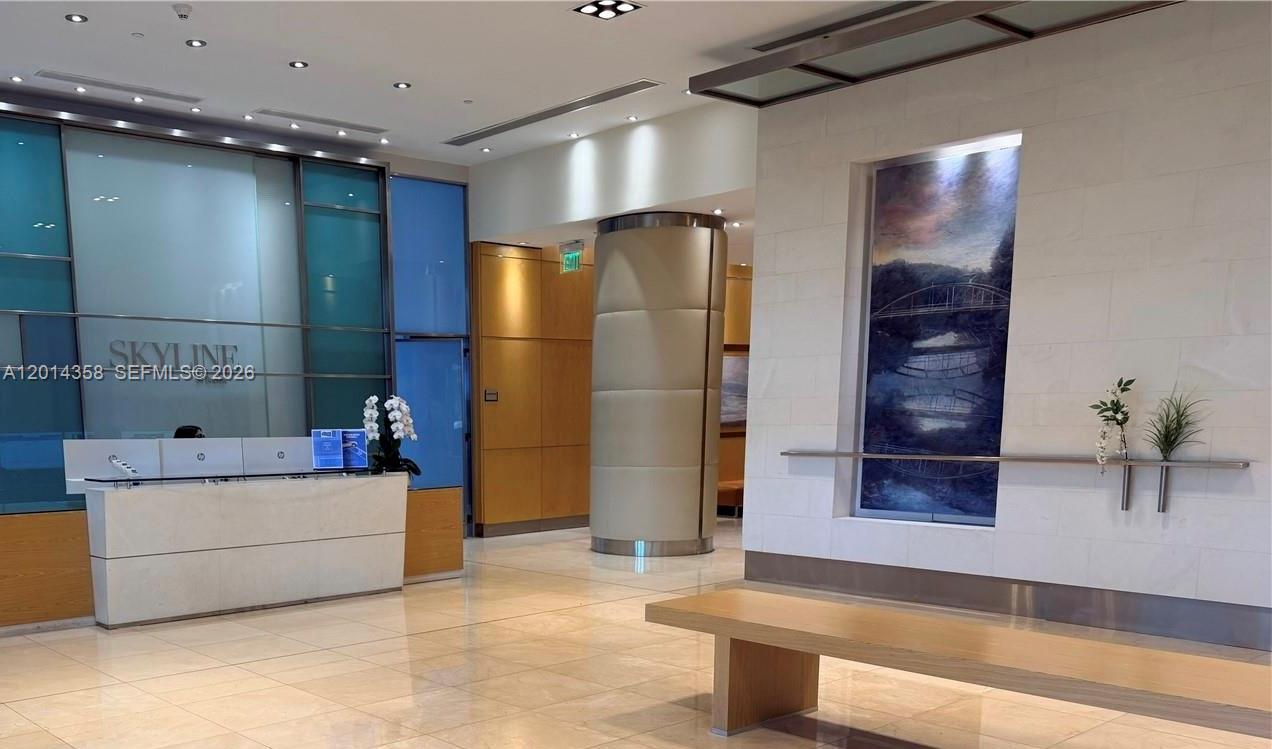 SKYLINE ON BRICKELL CONDO - Residential