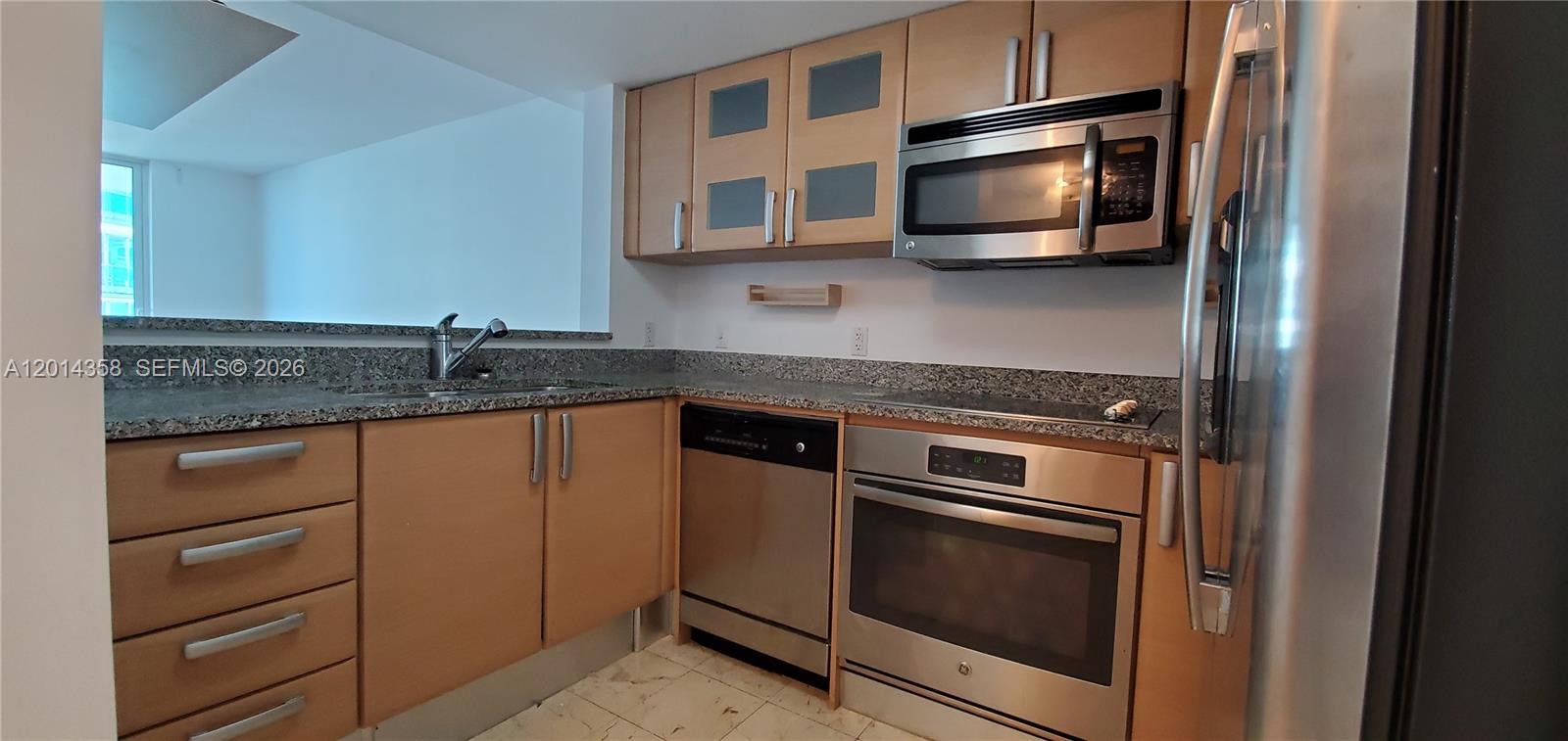 SKYLINE ON BRICKELL CONDO - Residential
