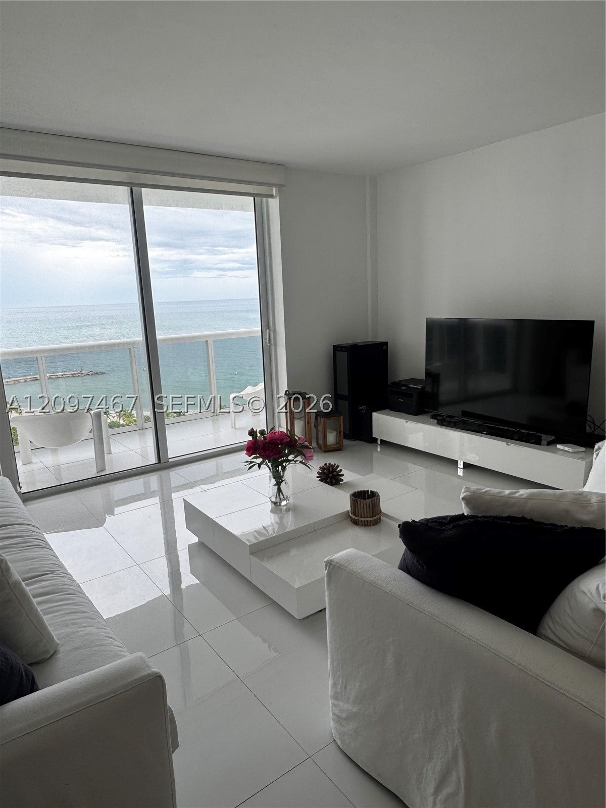 10275 Collins Ave 1434