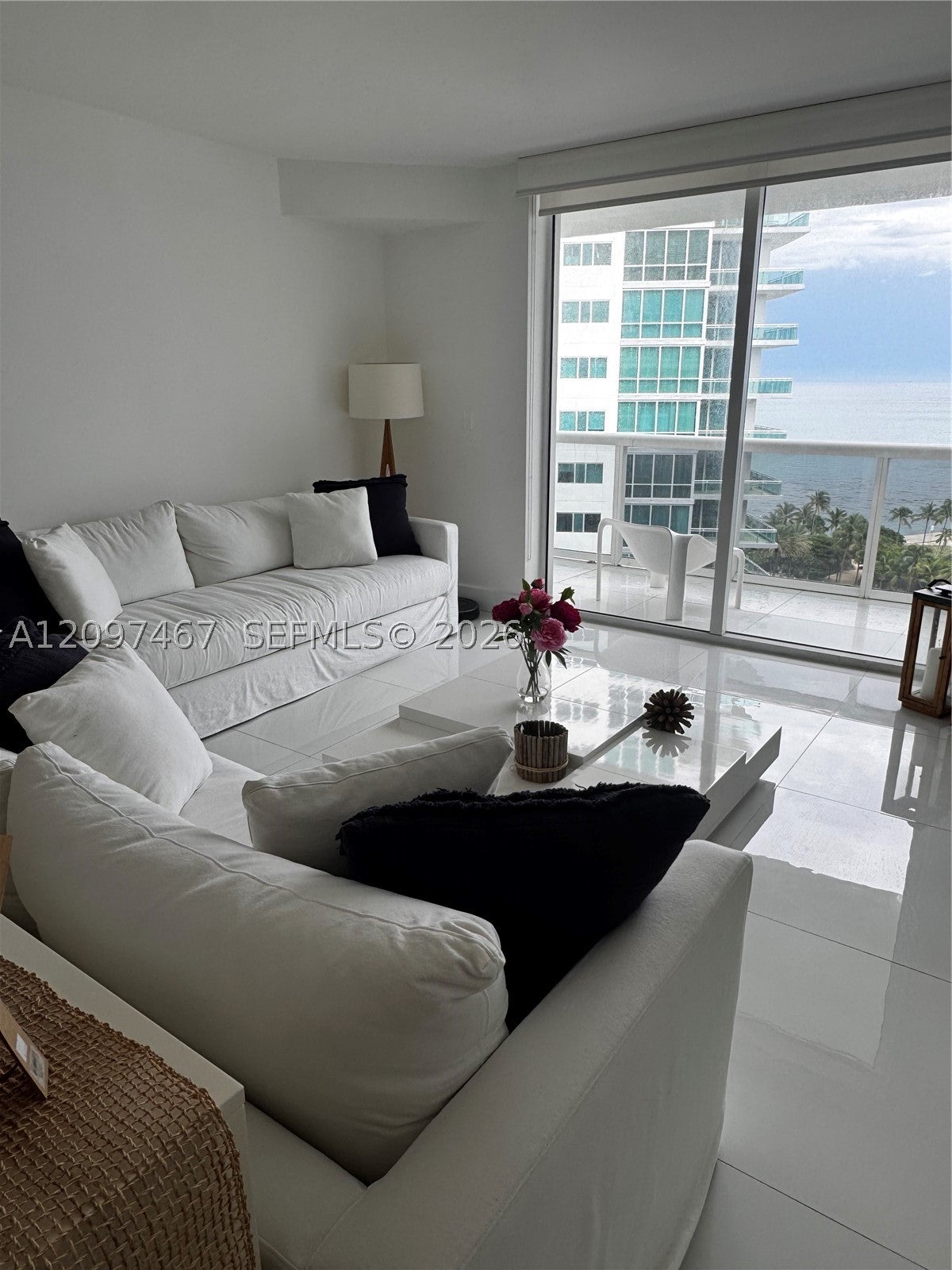 10275 Collins Ave 1434