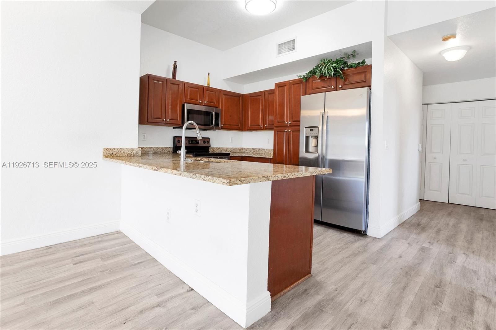 VILLAS OF PALOMINO CONDO - Residential