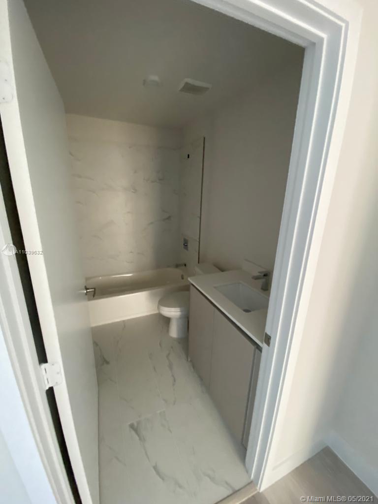 Aventura Village - Residential Lease