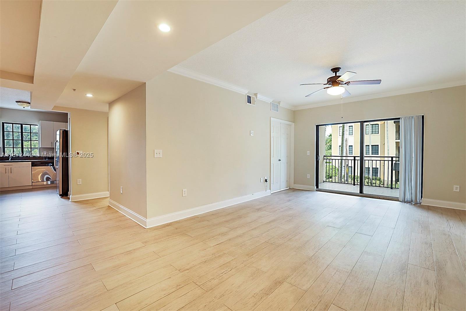 RESIDENCES AT MIDTOWN CON - Residential Lease