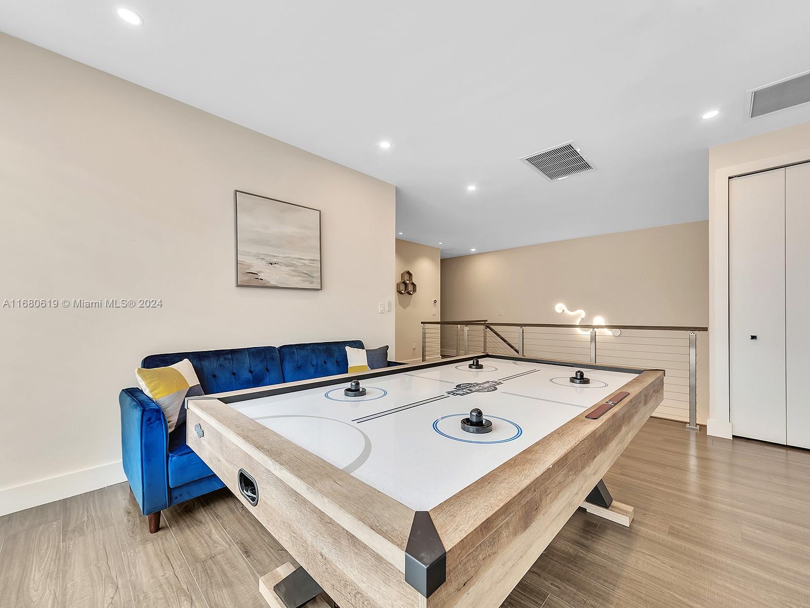 LIVERMORE ESTATES - Residential