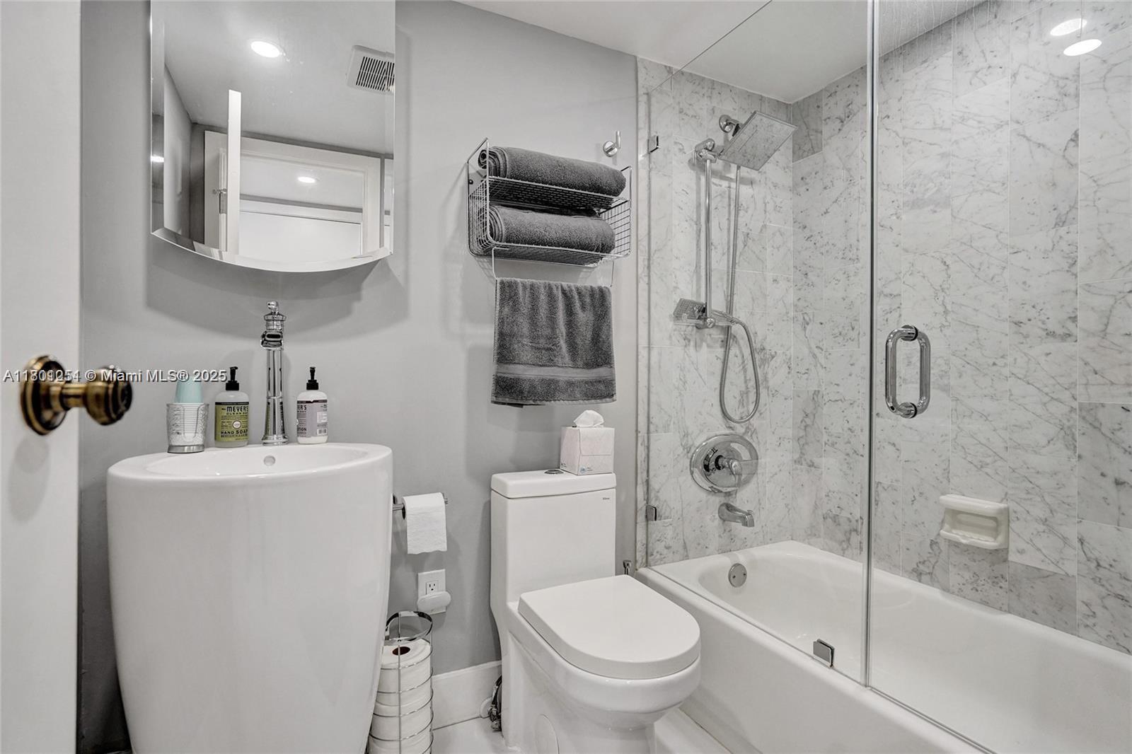 CATANIA CONDO - Residential Lease