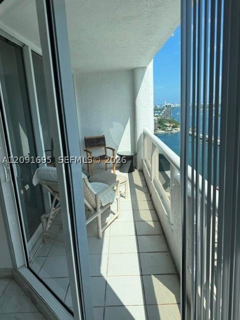 1717 N Bayshore Dr 3246