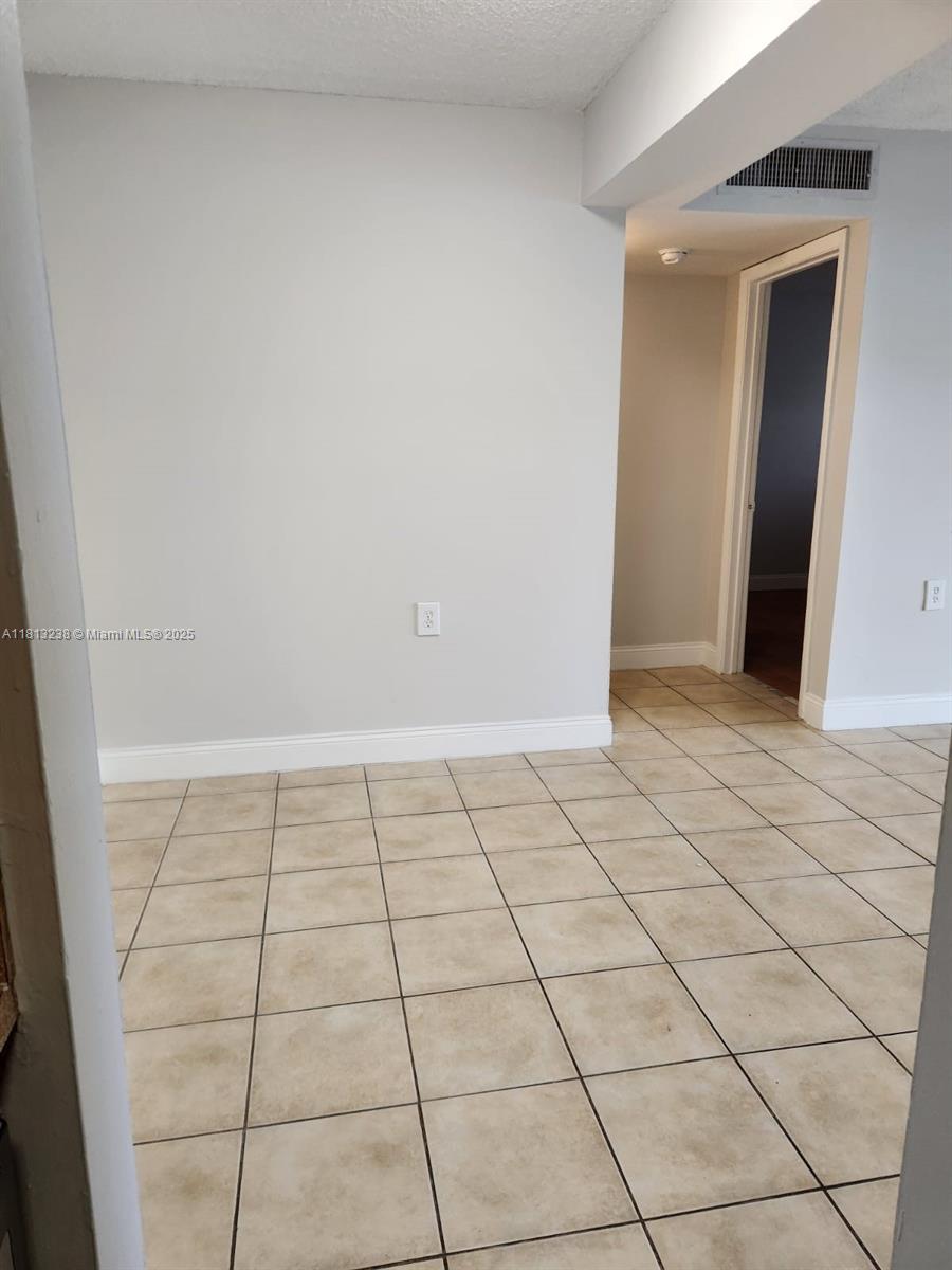 7095 NW 179th St 206