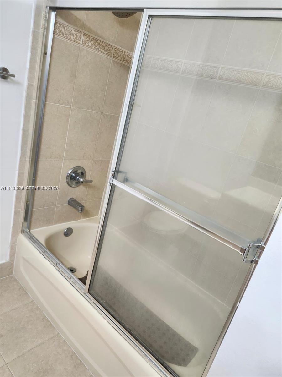 KENDALL BREEZE - Residential