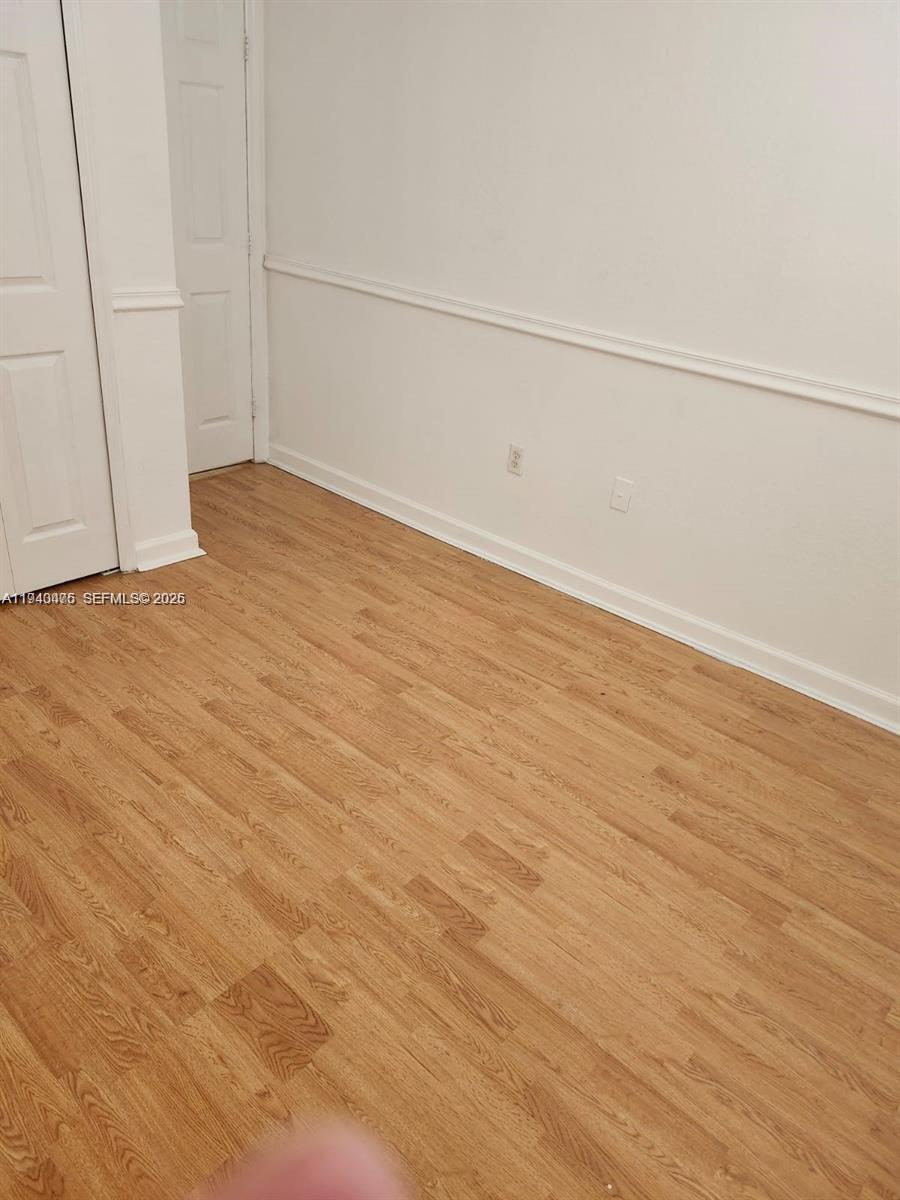 KENDALL BREEZE - Residential