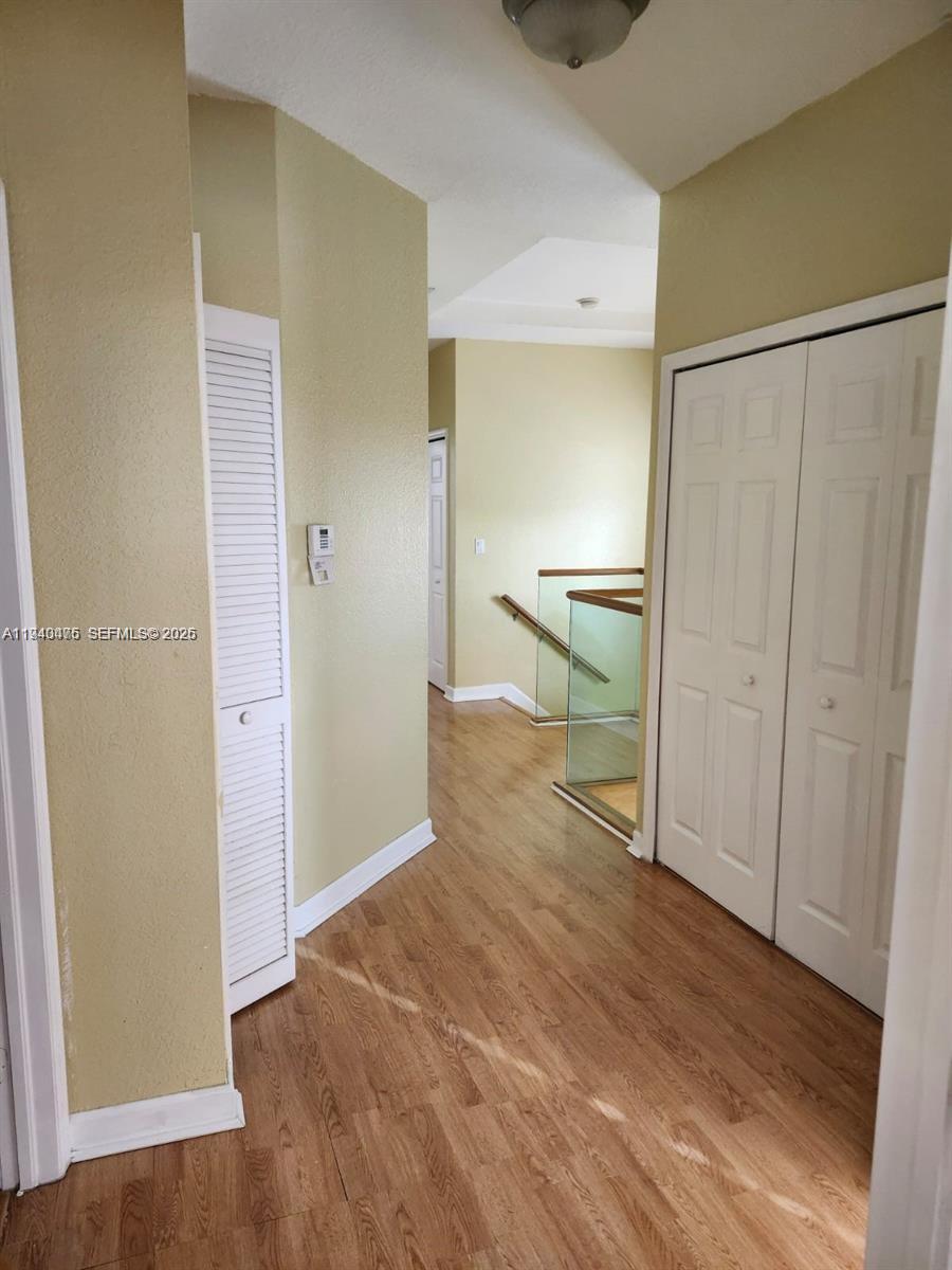 KENDALL BREEZE - Residential