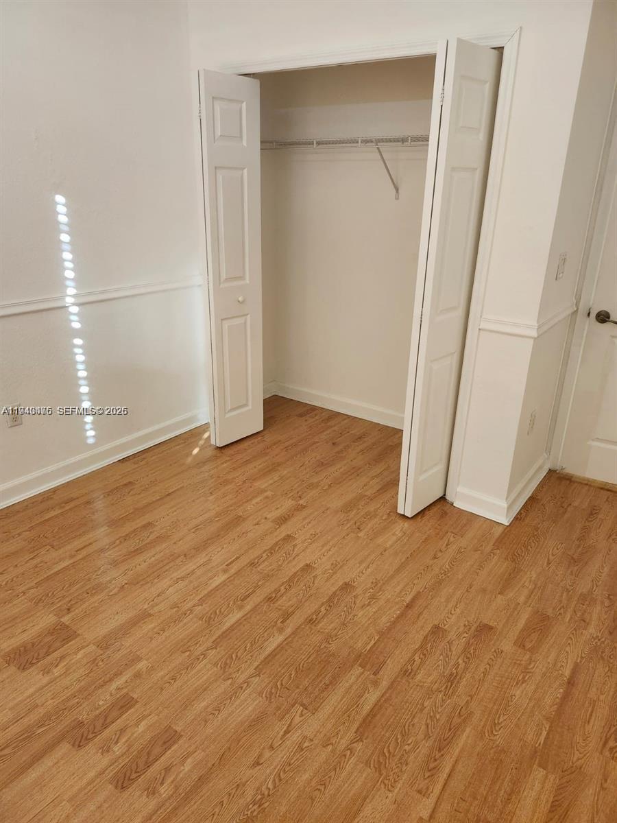 KENDALL BREEZE - Residential