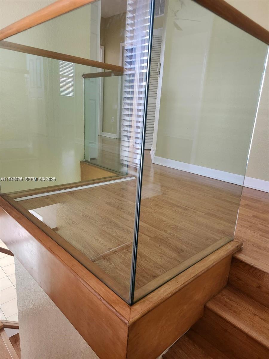 KENDALL BREEZE - Residential