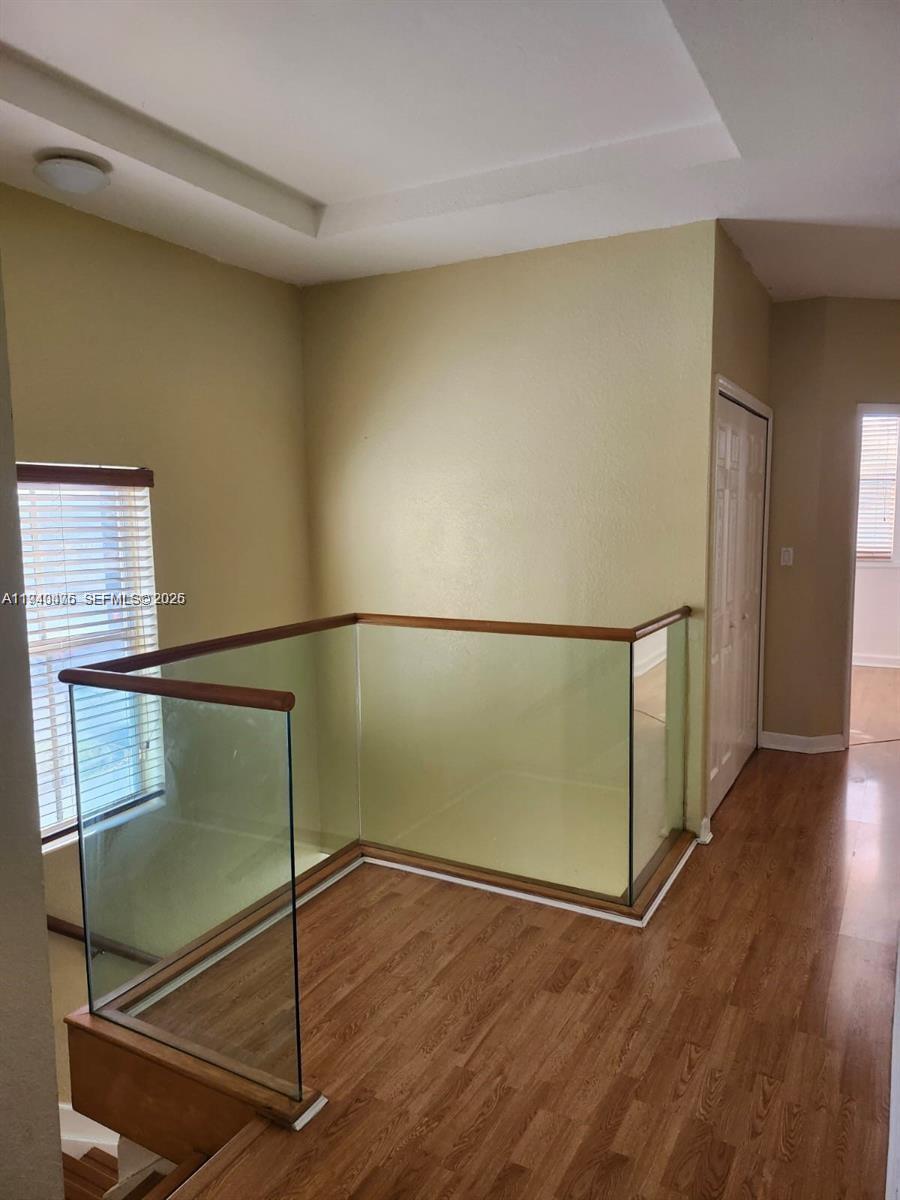 KENDALL BREEZE - Residential