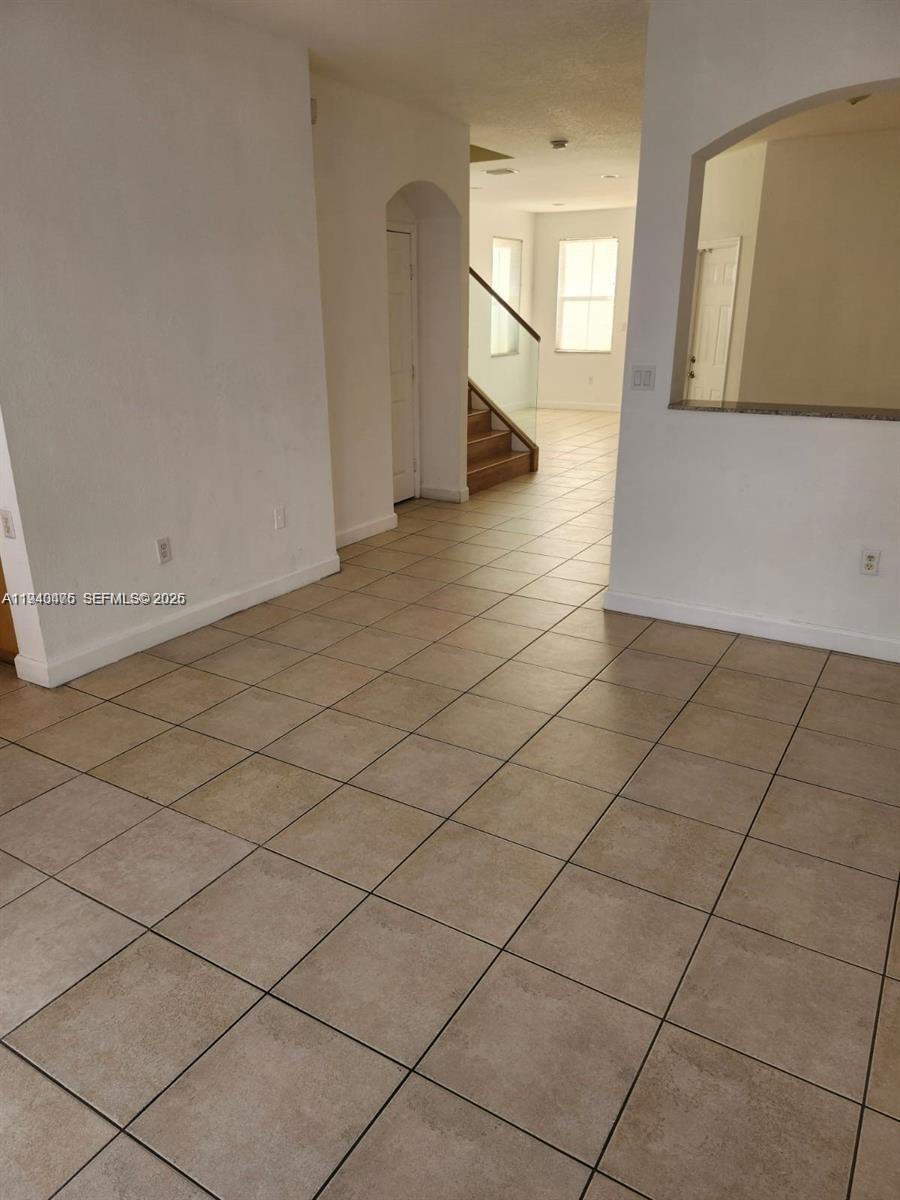 KENDALL BREEZE - Residential