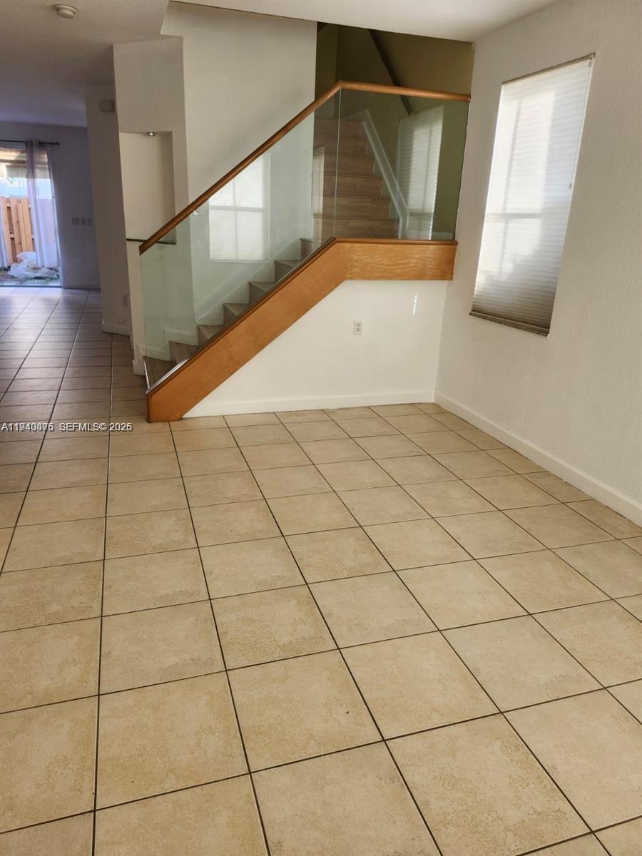 KENDALL BREEZE - Residential