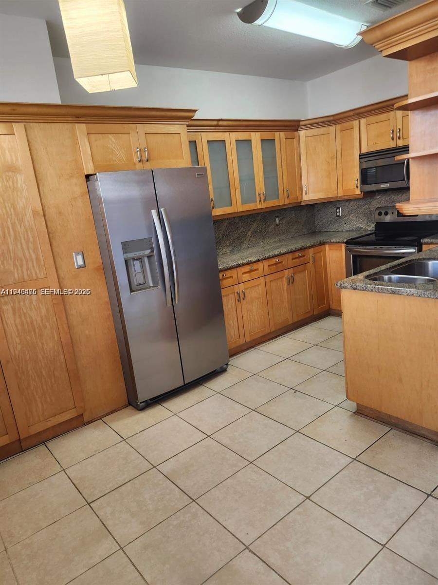 KENDALL BREEZE - Residential