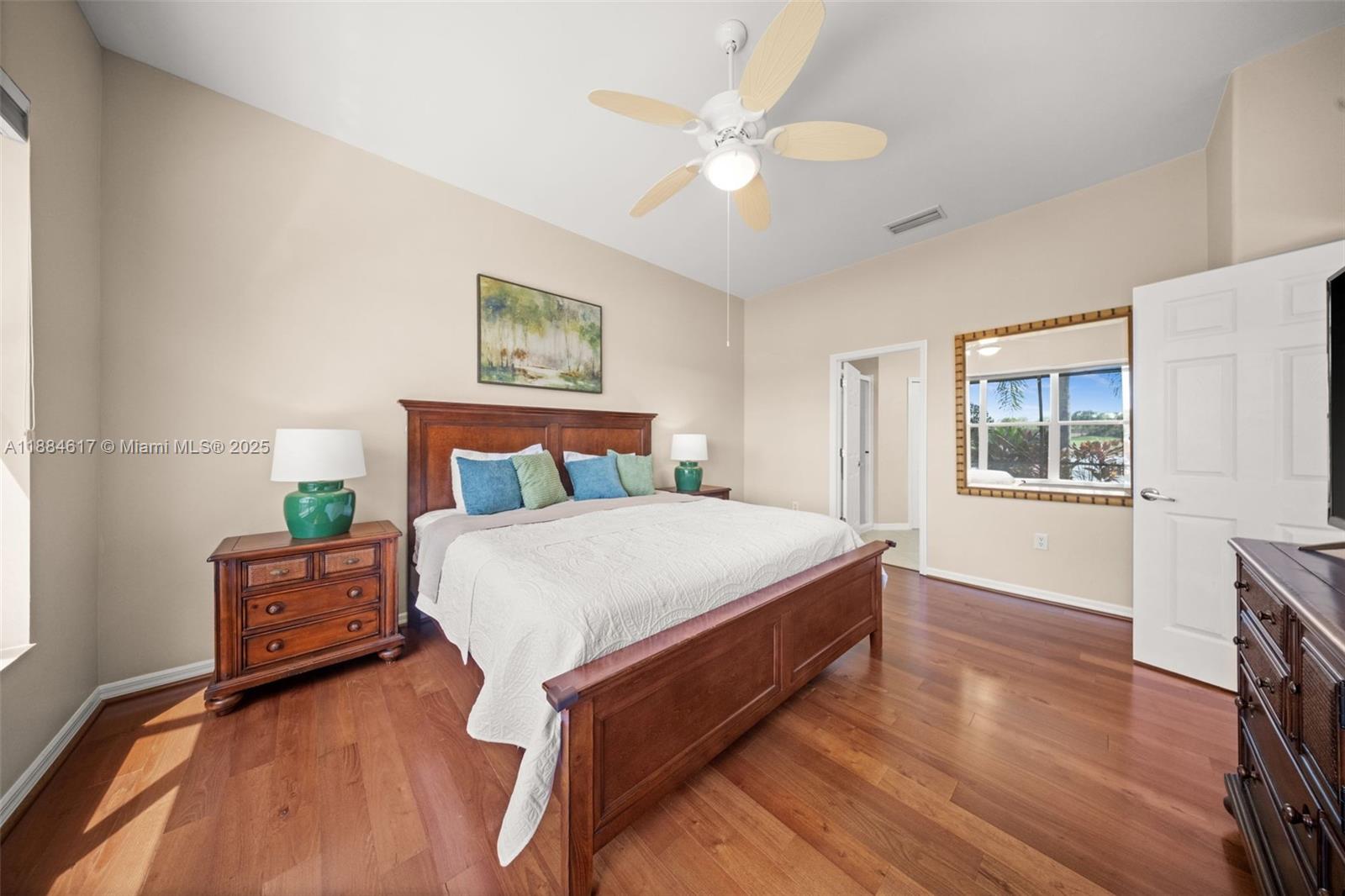 MAJESTIC POINTE - Residential