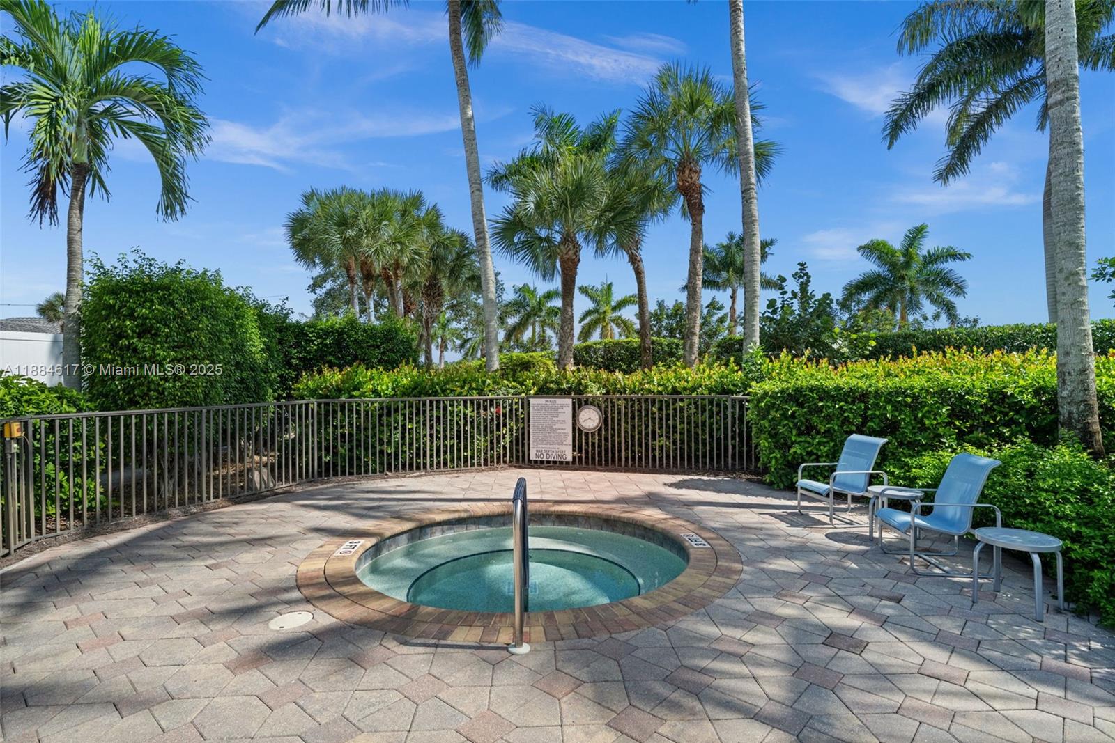 MAJESTIC POINTE - Residential