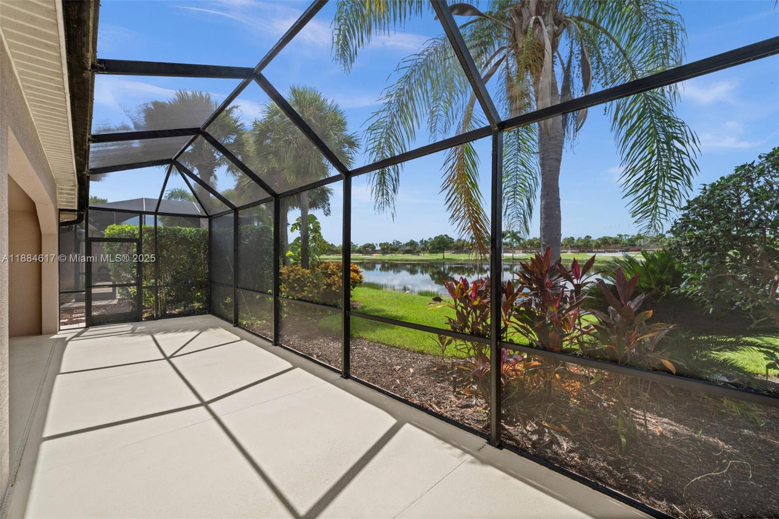MAJESTIC POINTE - Residential