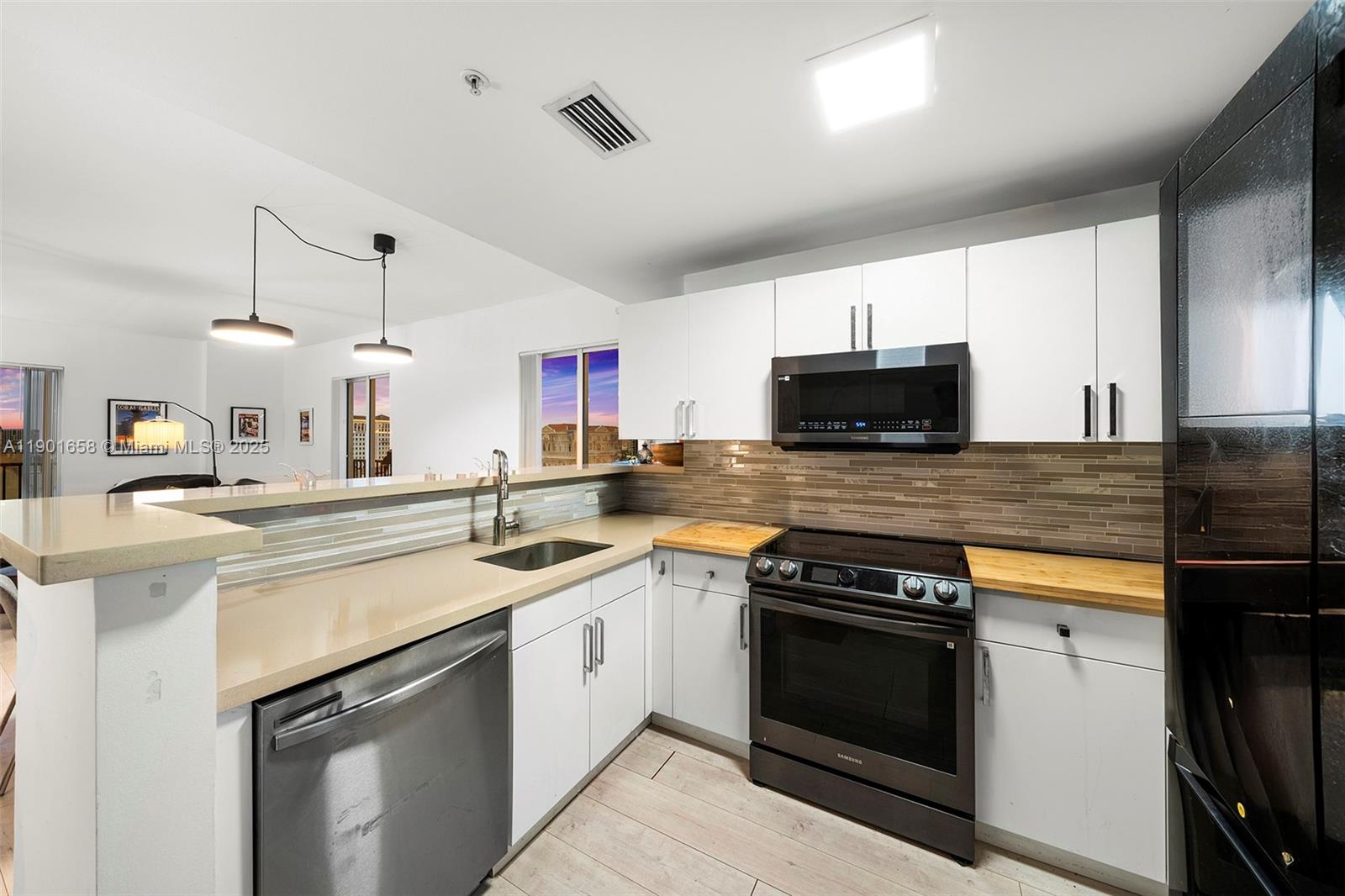 TEN ARAGON CONDO - Residential