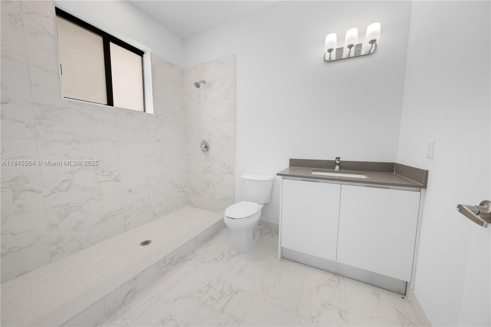 CENTURY PARK SQUARE - Residential