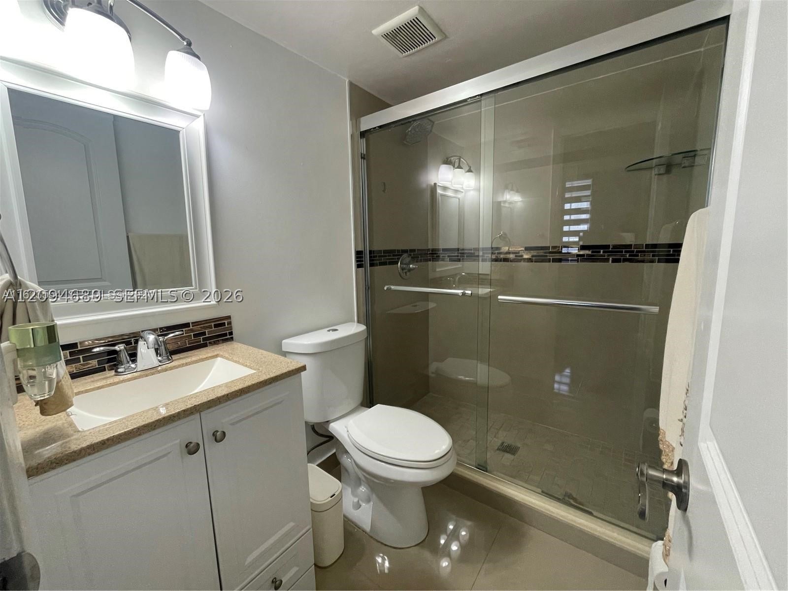 961 W 37th Ter 30