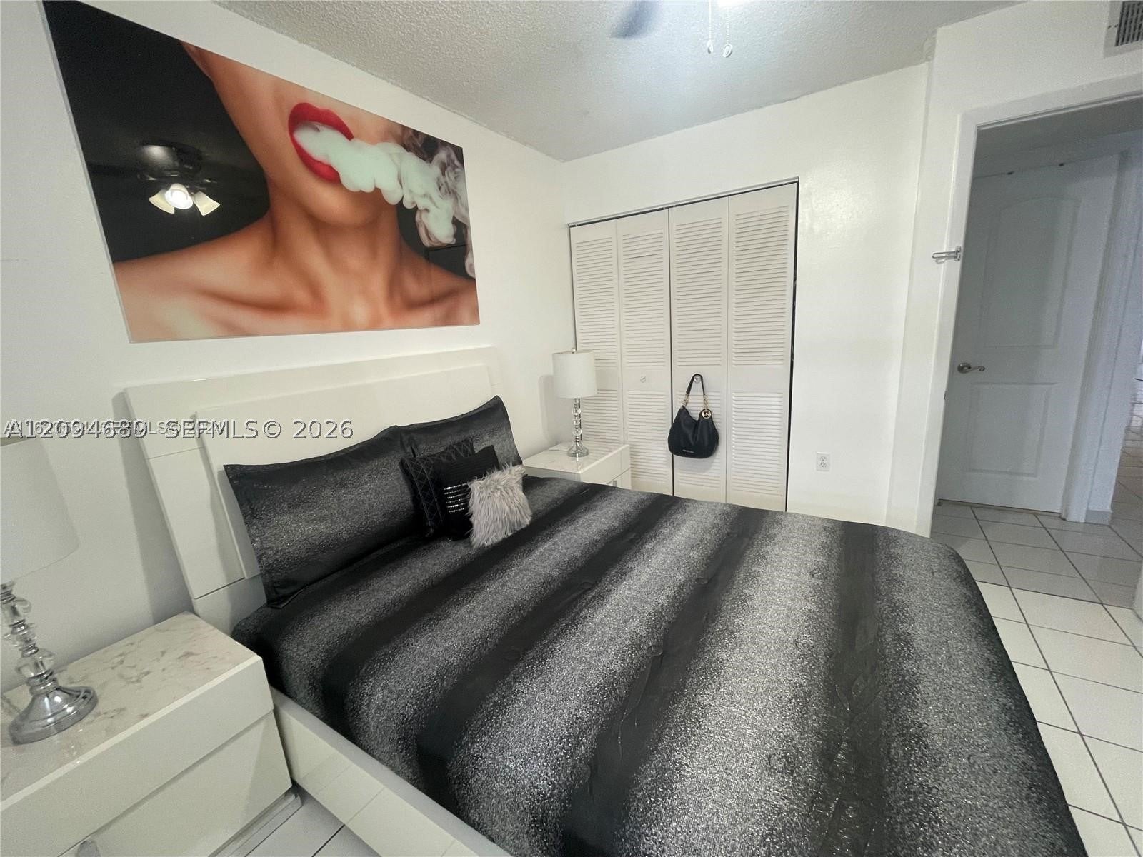 961 W 37th Ter 30
