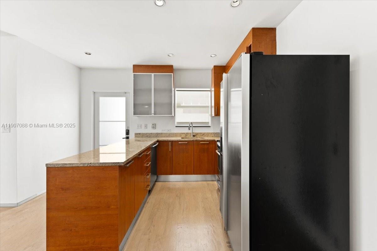 344 MERIDIAN AVE CONDO - Residential