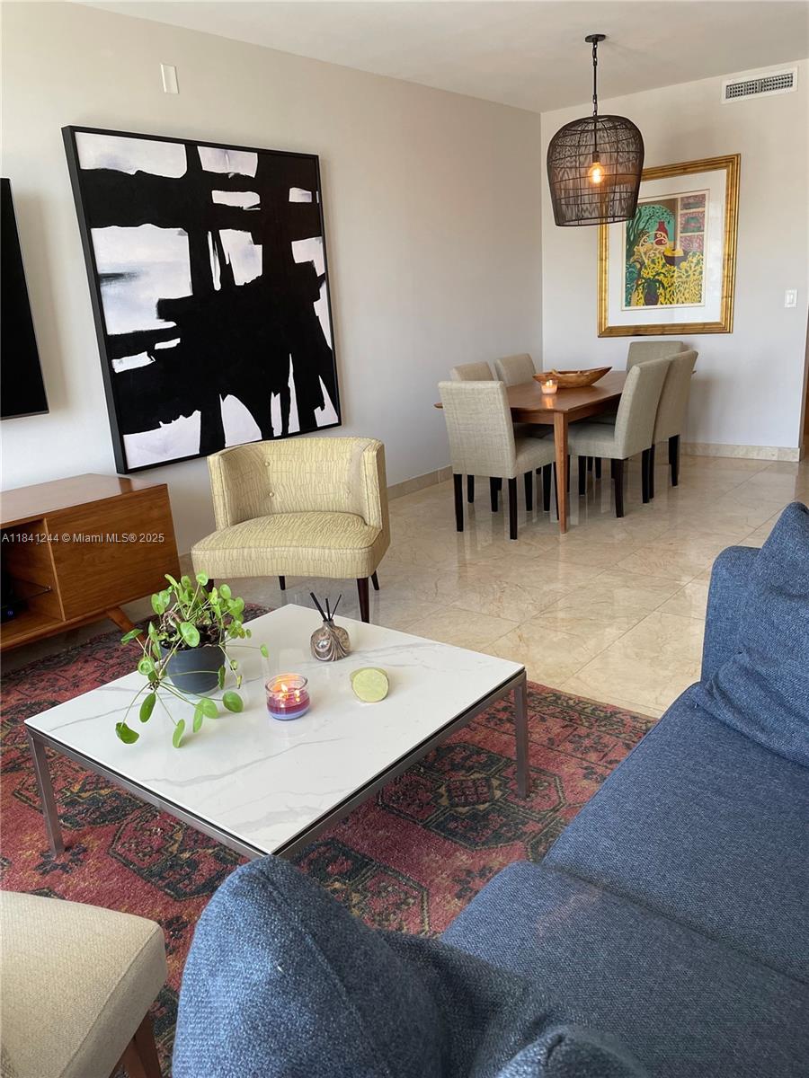 COURTS BRICKELL KEY CONDO - Residential