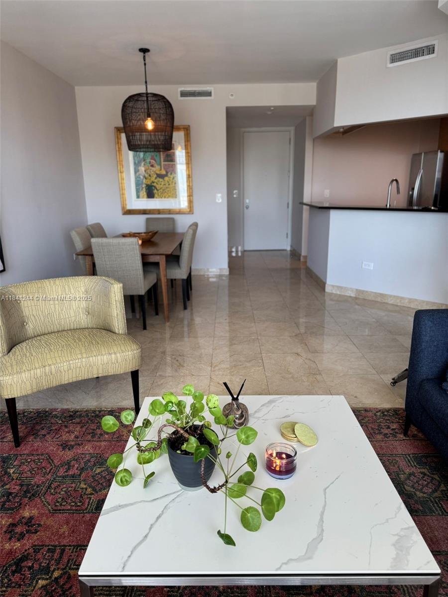 COURTS BRICKELL KEY CONDO - Residential