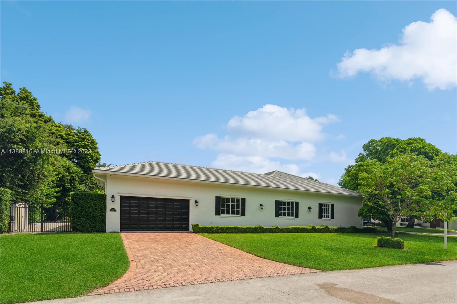 SNAPPER CREEK VILLAGE AMD - Residential