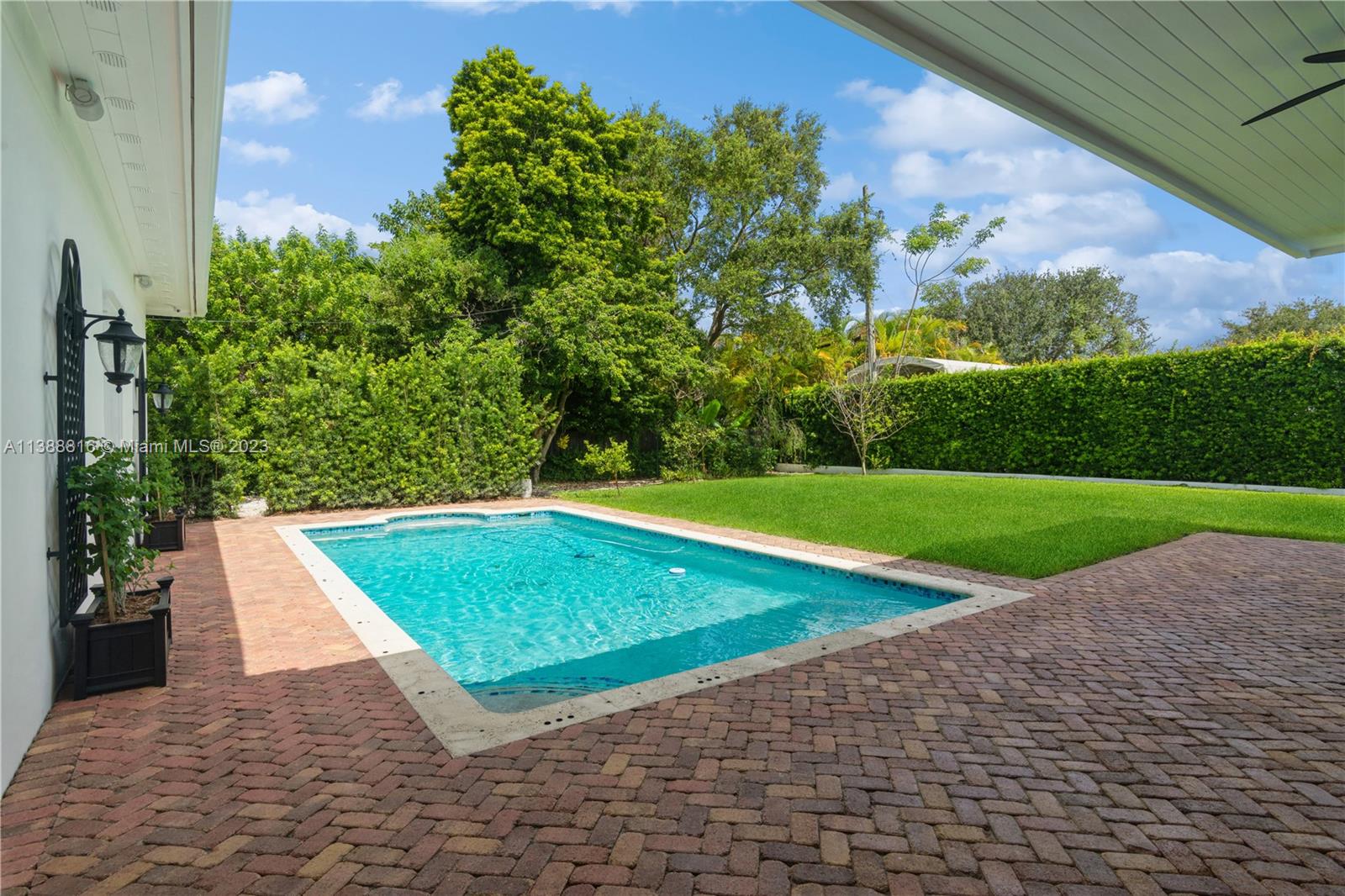 SNAPPER CREEK VILLAGE AMD - Residential