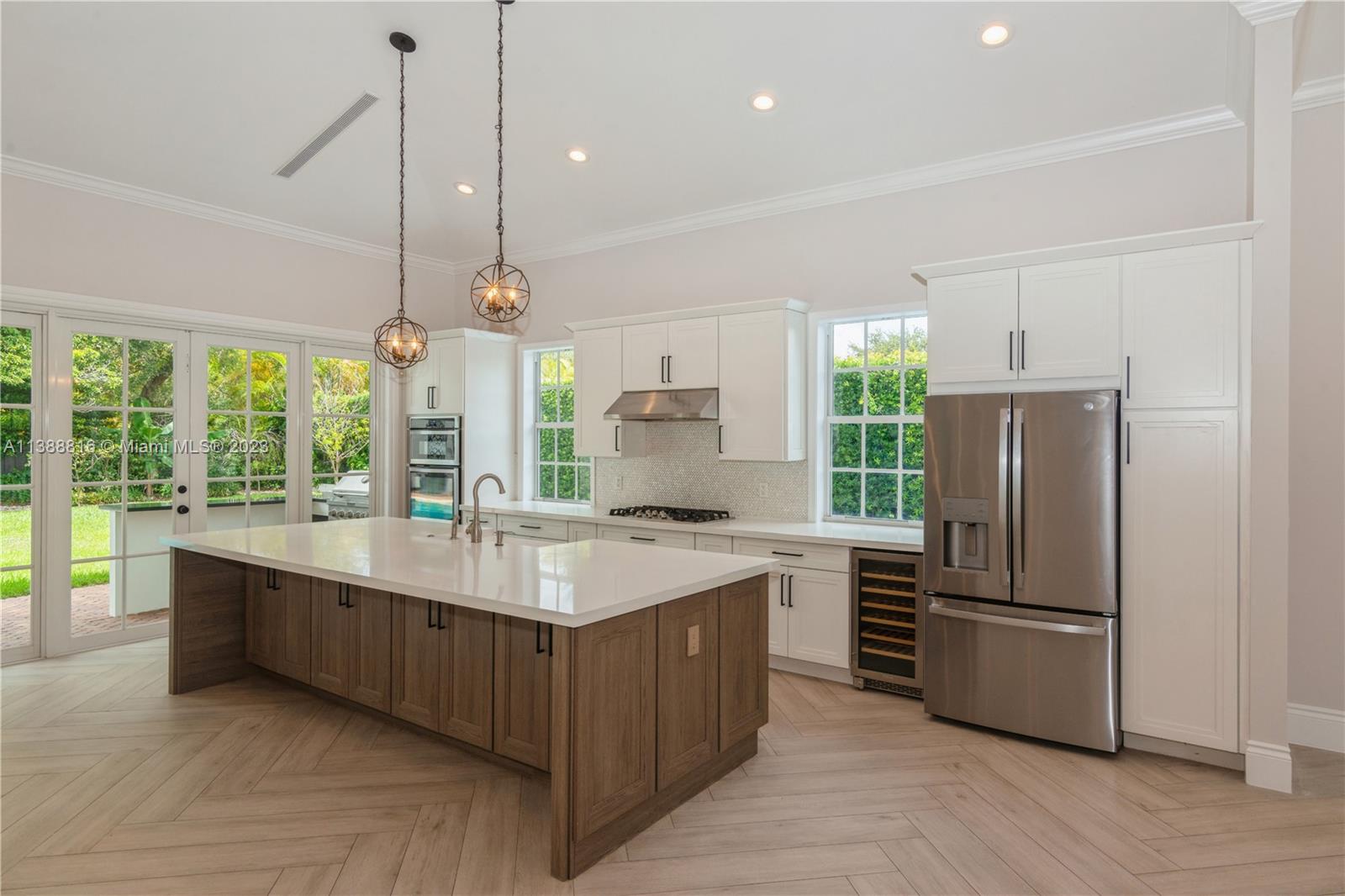 SNAPPER CREEK VILLAGE AMD - Residential