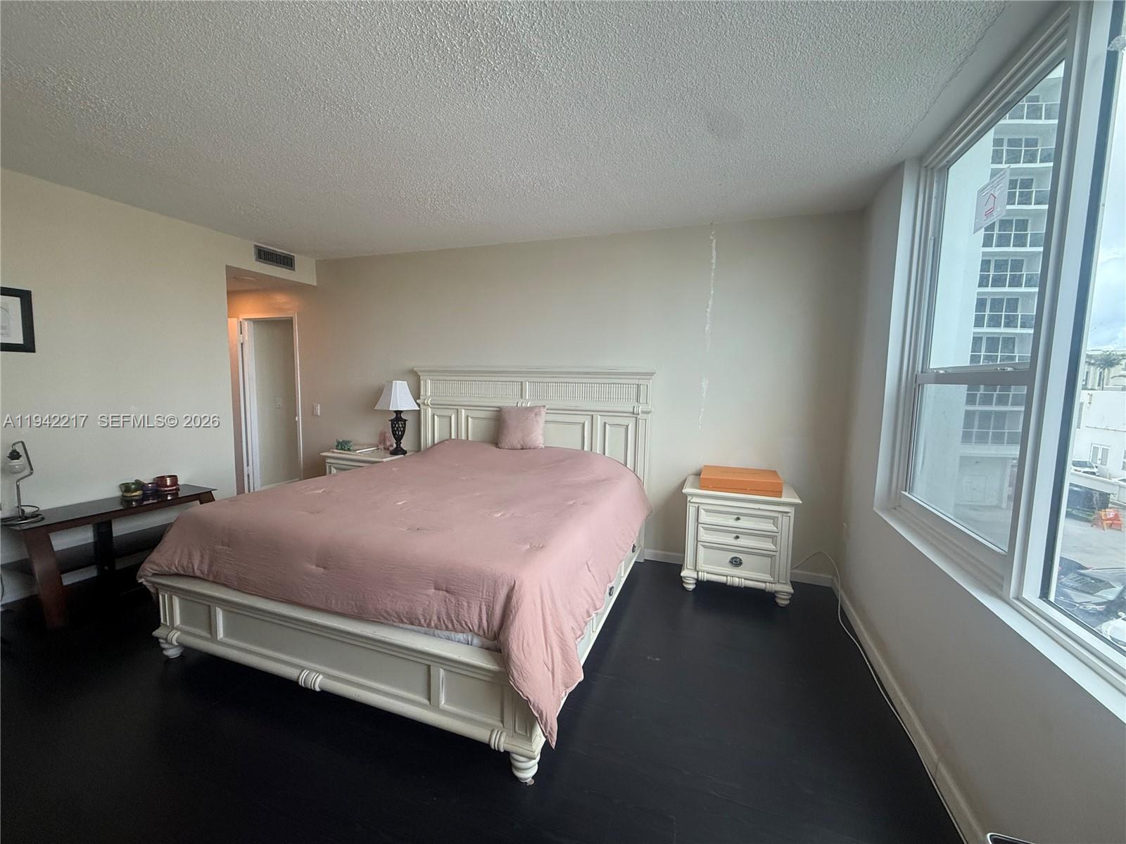 ALEXANDER TOWERS CONDO - Residential