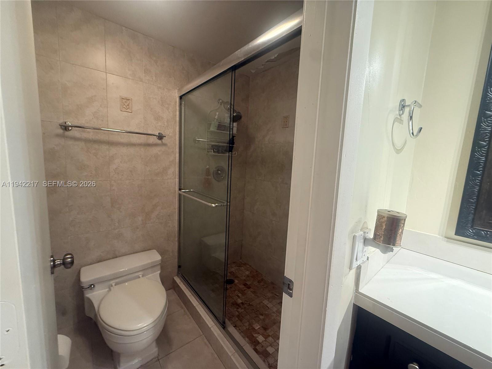 ALEXANDER TOWERS CONDO - Residential