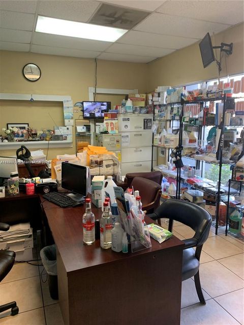 0 West Hialeah Hialeah FL 33012